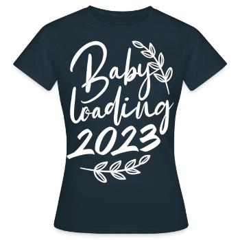 Baby loading 2023, Pregnancy - Women's T-Shirt - navy - Front - AI Model Female 172 dark (172cm)