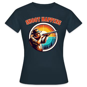 Shoot Happens - Club de tir au pigeon d’argile - T-shirt Femme - marine - Devant - AI Model Female 172 dark (172cm)