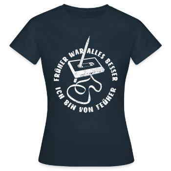 Kassette - Früher war alles besser - Frauen T-Shirt - Navy - Vorne - AI Model Female 172 dark (172cm)