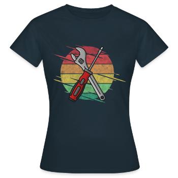 Tournevis à clé à outils - T-shirt Femme - marine - Devant - AI Model Female 172 dark (172cm)