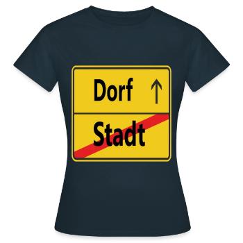 Stadt? Dorf! - Frauen T-Shirt - Navy - Vorne - AI Model Female 172 dark (172cm)