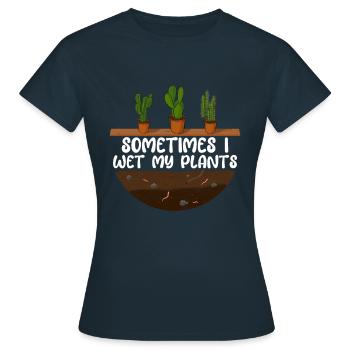 Parfois, je mouille mes plantes - T-shirt Femme - marine - Devant - AI Model Female 172 dark (172cm)