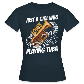 Juste une fille qui aime jouer du tuba - T-shirt Femme - marine - Devant - AI Model Female 172 dark (172cm)