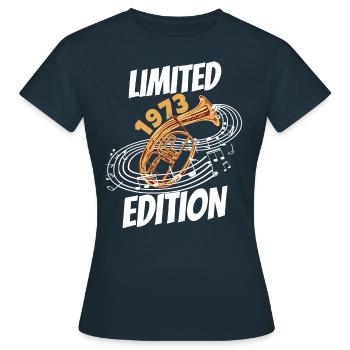 Instrument de musique ténor partition cor ténor né en 1973 - T-shirt Femme - marine - Devant - AI Model Female 172 dark (172cm)