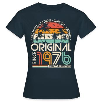 Original 1976 Vintage Anniversaire Rétro - T-shirt Femme - marine - Devant - AI Model Female 172 dark (172cm)