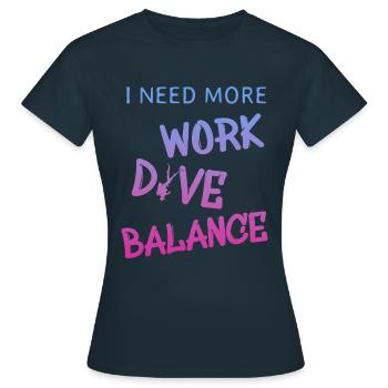 Diving - Frauen T-Shirt - Navy - Vorne - AI Model Female 172 dark (172cm)