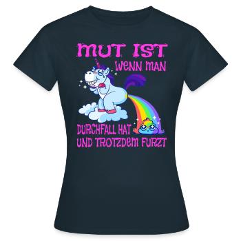 Le courage, c’est quand on a la diarrhée et qu’on pète quand même. - T-shirt Femme - marine - Devant - AI Model Female 172 dark (172cm)