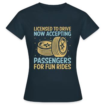 Permis de conduire passé Nouveau permis de conduire S - T-shirt Femme - marine - Devant - AI Model Female 172 dark (172cm)