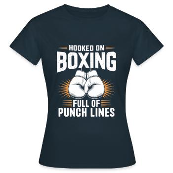Accro à la boxe pleine de punchlines Boxer Sports - T-shirt Femme - marine - Devant - AI Model Female 172 dark (172cm)