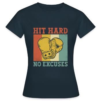 Frapper fort sans excuses Boxer Sports Musculation Gym - T-shirt Femme - marine - Devant - AI Model Female 172 dark (172cm)