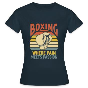 Boxe où la douleur rencontre la passion Boxer Sports - T-shirt Femme - marine - Devant - AI Model Female 172 dark (172cm)