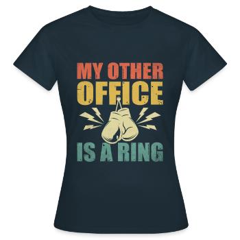Mon autre bureau est un athlète de gymnastique de sport de ring - T-shirt Femme - marine - Devant - AI Model Female 172 dark (172cm)
