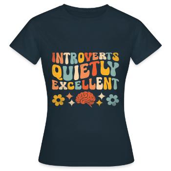 Introvertierte Leise Ausgezeichnete Sprüche Für - Frauen T-Shirt - Navy - Vorne - AI Model Female 172 dark (172cm)
