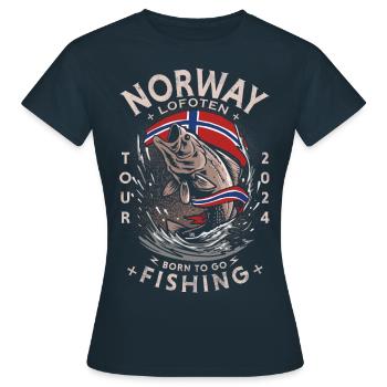NORWAY FISHING - Lofoten - 2024 - Frauen T-Shirt - Navy - Vorne - AI Model Female 172 dark (172cm)
