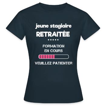 Idée cadeau femme retraitée - T-shirt Femme - marine - Devant - AI Model Female 172 dark (172cm)