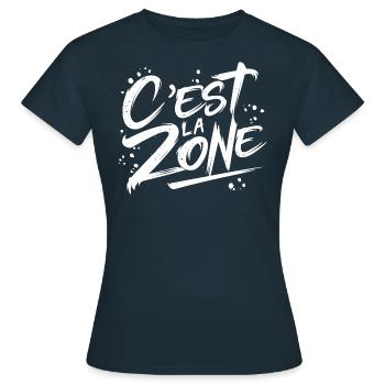 C'est la zone - T-shirt Femme - marine - Devant - AI Model Female 172 dark (172cm)