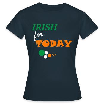 Saint-Patrick 2026, Saint-Patrick 2026 - T-shirt Femme - marine - Devant - AI Model Female 172 dark (172cm)