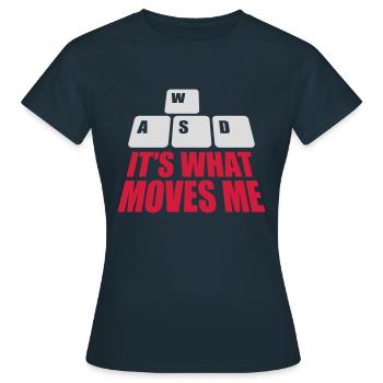 c’est ce qui m’émeut - T-shirt Femme - marine - Devant - AI Model Female 172 dark (172cm)