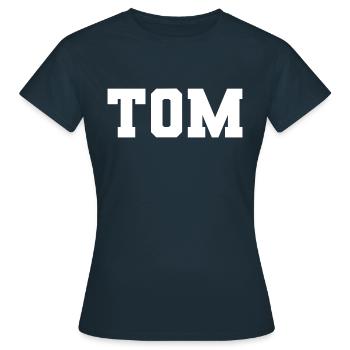 Nom - Tom - T-shirt Femme - marine - Devant - AI Model Female 172 dark (172cm)
