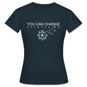VOUS POUVEZ TOUT CHANGER - T-shirt Femme - marine - Devant - AI Model Female 172 dark (172cm)