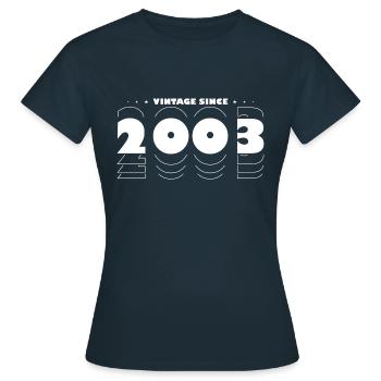 Vintage Bold Hommage à 2003 - Célébrer le 22 - T-shirt Femme - marine - Devant - AI Model Female 172 dark (172cm)