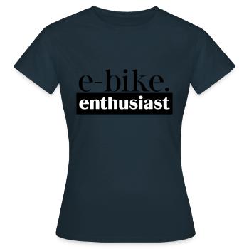 Passionné de vélo électrique - Passion - T-shirt Femme - marine - Devant - AI Model Female 172 dark (172cm)