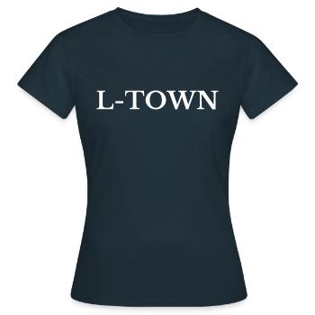 Leipzig L-Town - T-shirt Femme - marine - Devant - AI Model Female 172 dark (172cm)