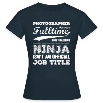 Photographer - Frauen T-Shirt - Navy - Vorne - AI Model Female 172 dark (172cm)