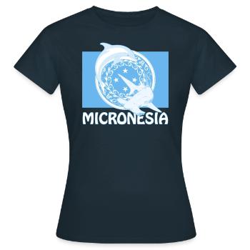 Flagge Mikronesiens mit Delfin und Hammerhai - Frauen T-Shirt - Navy - Vorne - AI Model Female 172 dark (172cm)