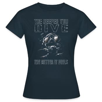Plongeur plongeur plongeur plongeur océan - T-shirt Femme - marine - Devant - AI Model Female 172 dark (172cm)