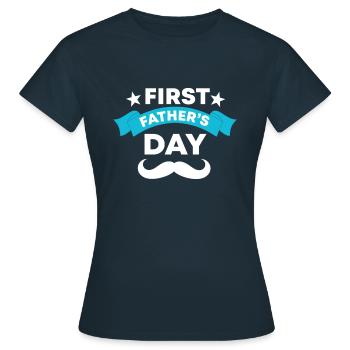 Erster Vatertag - Frauen T-Shirt - Navy - Vorne - AI Model Female 172 dark (172cm)