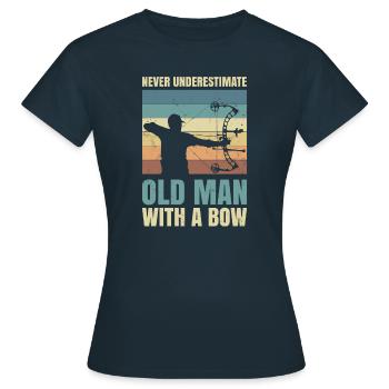 Unterschätze Niemals Den Alten Mann Mit Der - Frauen T-Shirt - Navy - Vorne - AI Model Female 172 dark (172cm)
