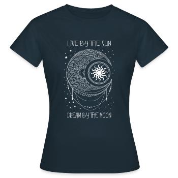 Traumfänger - Frauen T-Shirt - Navy - Vorne - AI Model Female 172 dark (172cm)