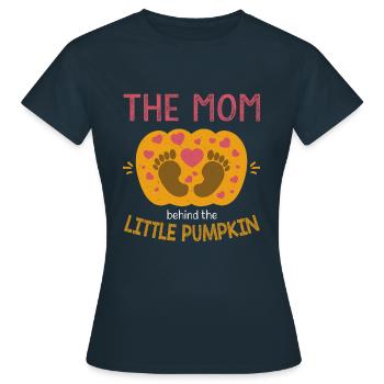 Maman Behind Pumpkin Little Fall Autumn Baby Reveal - T-shirt Femme - marine - Devant - AI Model Female 172 dark (172cm)