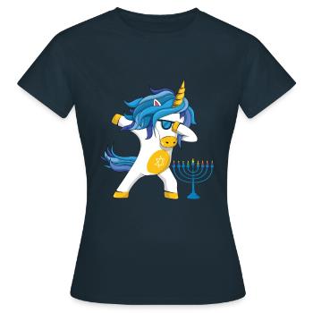 Licorne arc-en-ciel Yev Menorah Happy Hanukkah - T-shirt Femme - marine - Devant - AI Model Female 172 dark (172cm)