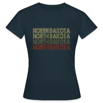 Retro America State Flag Vintage Dakota du Nord - T-shirt Femme - marine - Devant - AI Model Female 172 dark (172cm)