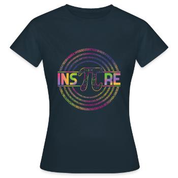 InspiRe Pi Day : Célébrez le Pi Day - T-shirt Femme - marine - Devant - AI Model Female 172 dark (172cm)