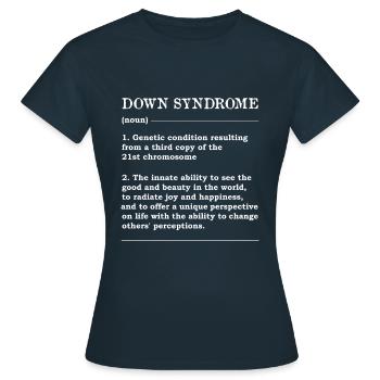 T-shirt de définition du syndrome de Down : Unique - T-shirt Femme - marine - Devant - AI Model Female 172 dark (172cm)