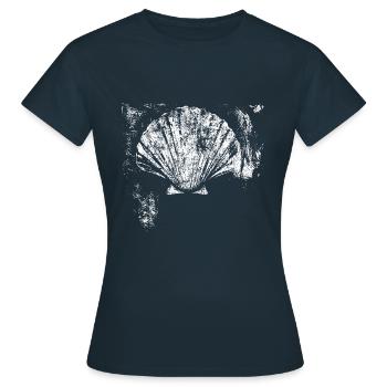 Chemin - Pétoncle - Pèlerinage - Santiago - T-shirt Femme - marine - Devant - AI Model Female 172 dark (172cm)