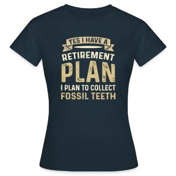 Chasse aux dents de mégalodon. Dent de requin Dent fossile - T-shirt Femme - marine - Devant - AI Model Female 172 dark (172cm)