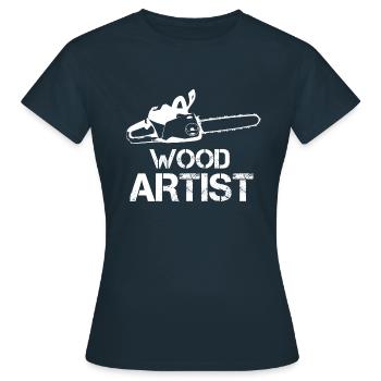Künstler mit der Kettensäge Holz schnitzen - Frauen T-Shirt - Navy - Vorne - AI Model Female 172 dark (172cm)