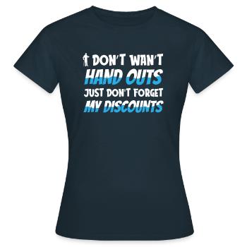 Pension de retraité drôle N’oubliez pas ma réduction - T-shirt Femme - marine - Devant - AI Model Female 172 dark (172cm)
