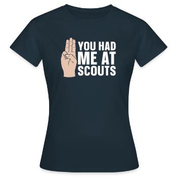 Pfadfinder Lustig - Frauen T-Shirt - Navy - Vorne - AI Model Female 172 dark (172cm)
