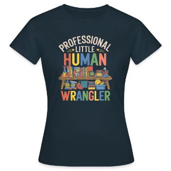 Travailleurs de la petite enfance - T-shirt Femme - marine - Devant - AI Model Female 172 dark (172cm)