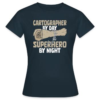 cartographe - T-shirt Femme - marine - Devant - AI Model Female 172 dark (172cm)