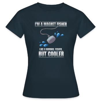 Je suis un pêcheur d’aimants - T-shirt Femme - marine - Devant - AI Model Female 172 dark (172cm)