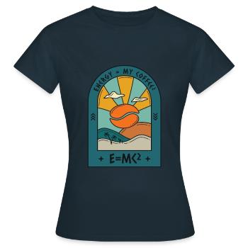 Énergie = mon café - E = MC - T-shirt Femme - marine - Devant - AI Model Female 172 dark (172cm)