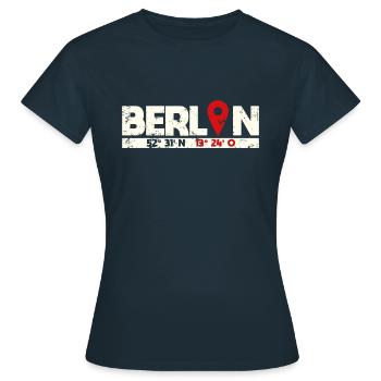 L’amour de la capitale berlinoise - T-shirt Femme - marine - Devant - AI Model Female 172 dark (172cm)