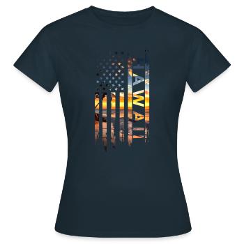 Souvenir d'Hawaï - T-shirt Femme - marine - Devant - AI Model Female 172 dark (172cm)