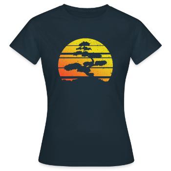 Bonsai - Frauen T-Shirt - Navy - Vorne - AI Model Female 172 dark (172cm)